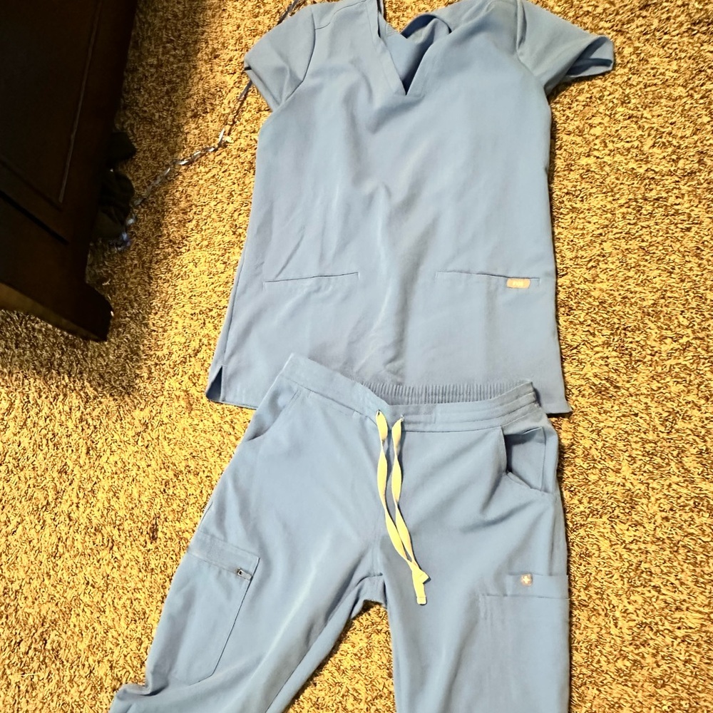 Figs light blue women’s scrub set